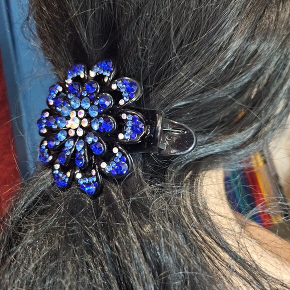 Crystal Flower Claw Hair Clip - Dark Blue - 137 crystals - Picture 12 of 12